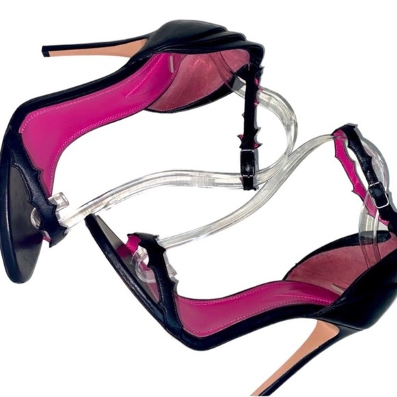 Oscar Tiye Black Strappy Leather Heels RARE EU 39 US 8.5 - Picture 4 of 10